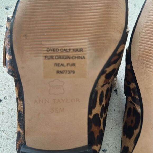 Ann Taylor Mules Flat Leopard Print Calf Hair Women's Size 5.5 Slip On Shoes EUC - Picture 7 of 12